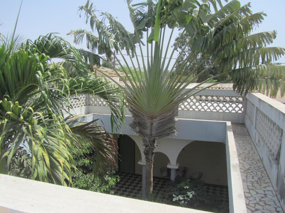 Keur Diam - Maison De La Paix Saly Exterior foto